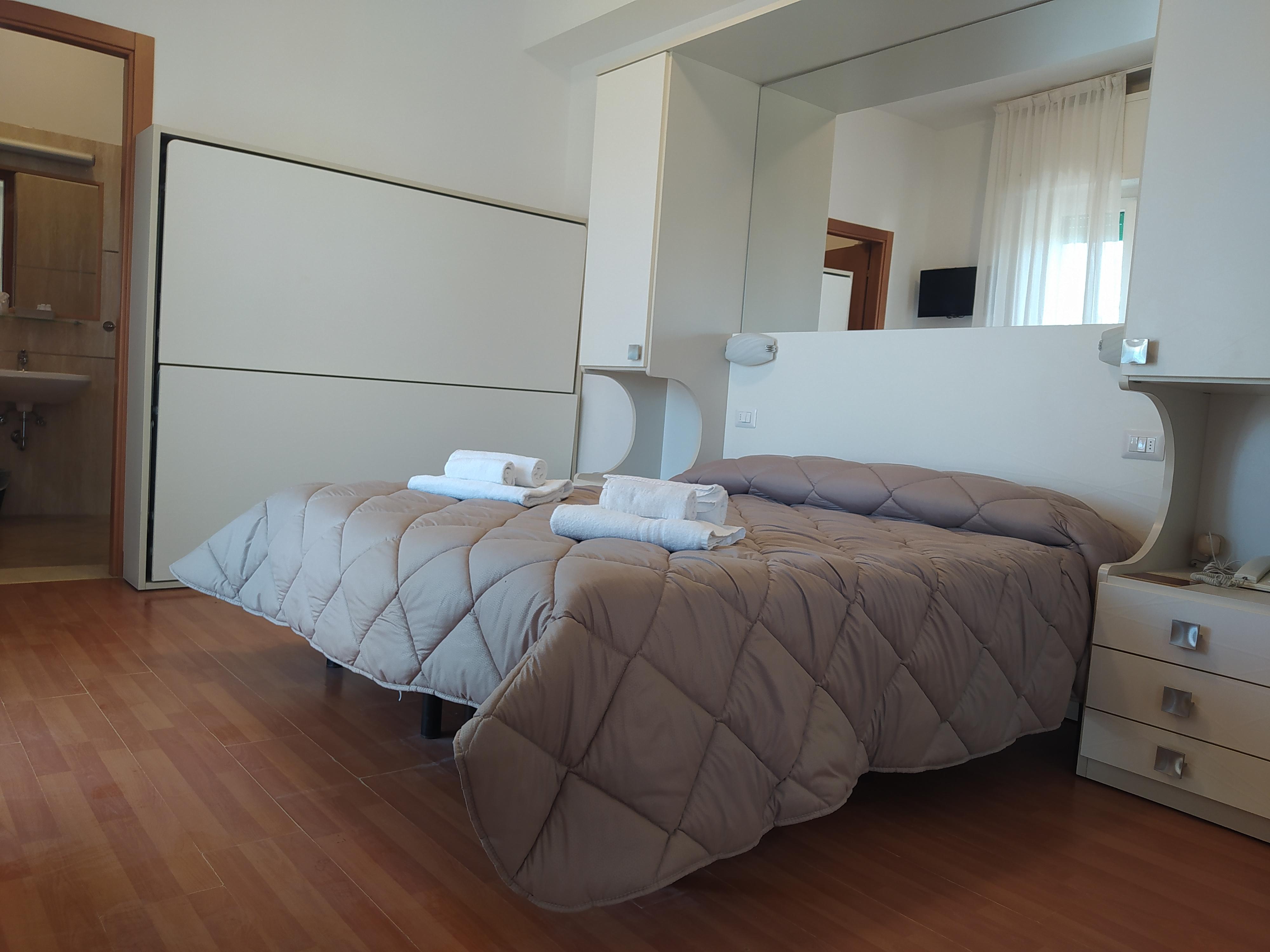 Hotel Butterfly Wellness & Spa Rimini Exterior photo