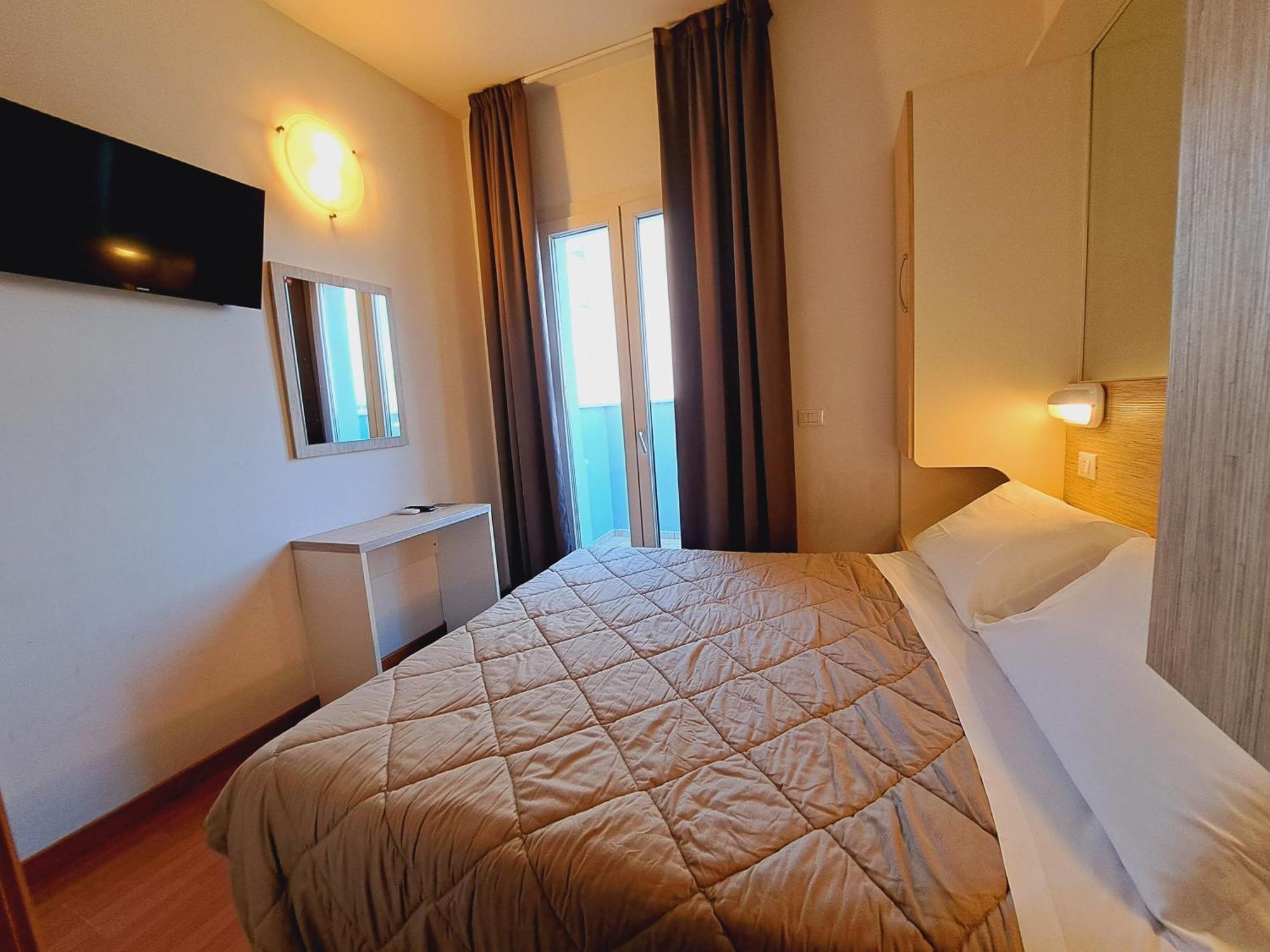 Hotel Butterfly Wellness & Spa Rimini Exterior photo