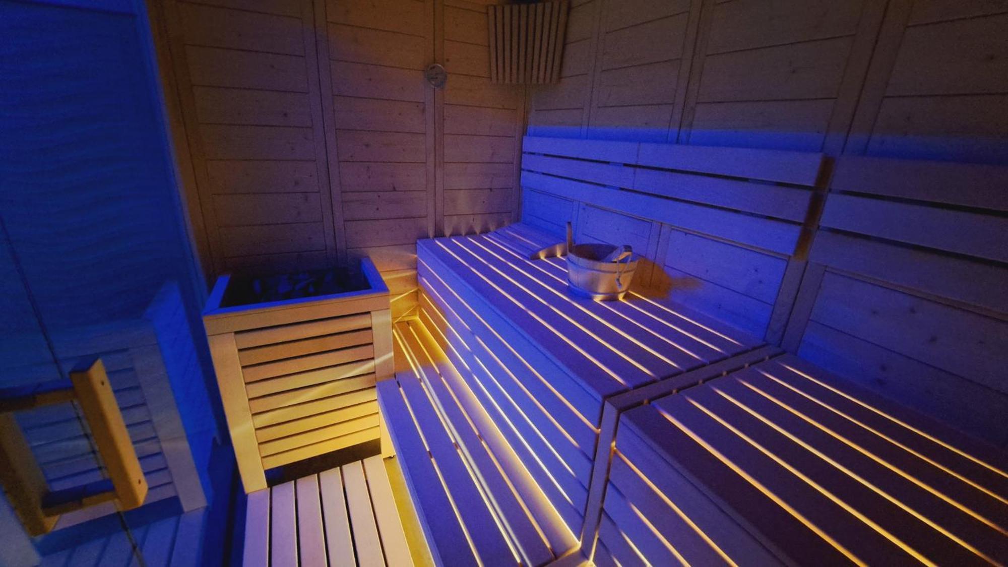 Hotel Butterfly Wellness & Spa Rimini Exterior photo